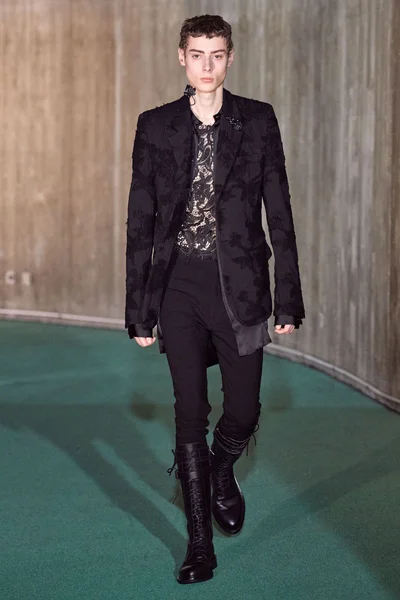 Look 6
